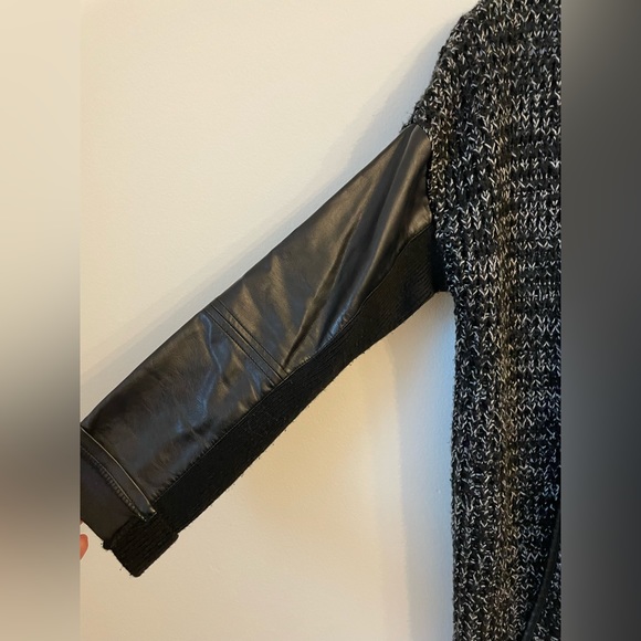 MENDOCINO GILBERT KNIT CARDIGAN size xs - Picture 4 of 5